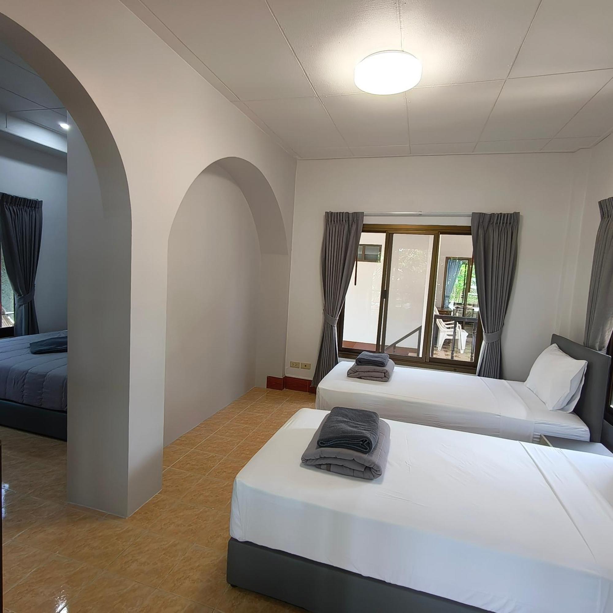 Phalarn Resort 2*
